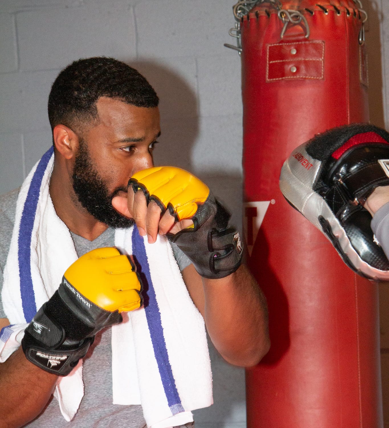 Boxer with power towel