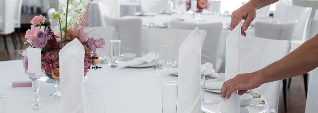 How the Pandemic Crippled Restaurants and Commercial Laundries